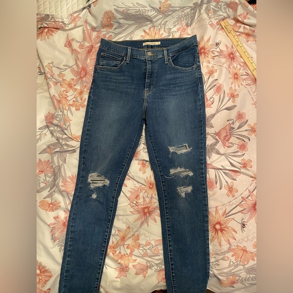 Levi’s juniors  ripped distressed jeans high rise super skinny size 31 - Picture 1 of 6